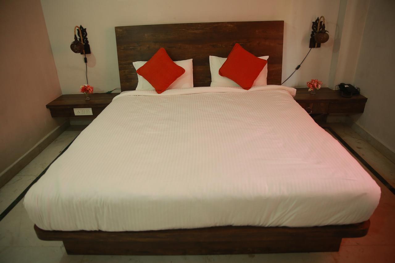 Lokis Forest Inn Χιντεραμπάντ Εξωτερικό φωτογραφία